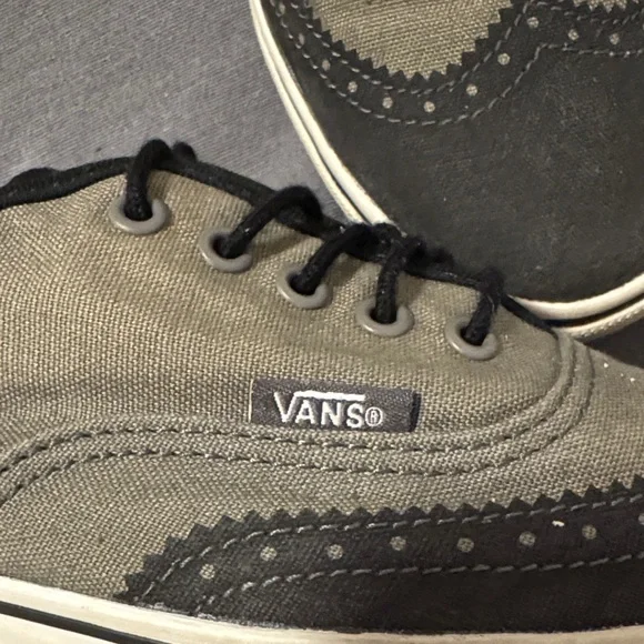 Vans Unisex Black and Grey Sneakers - Picture 2 of 7